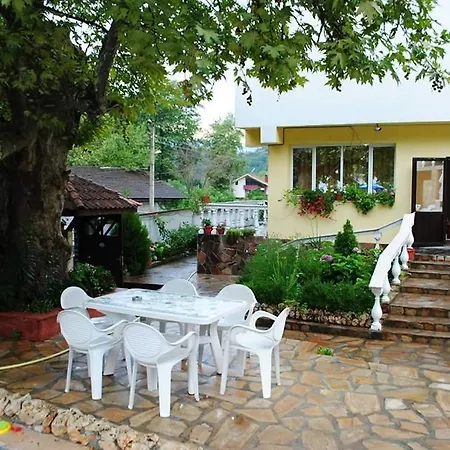 Elis * Blagoevgrad