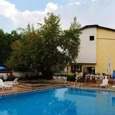 Elis * Blagoevgrad
